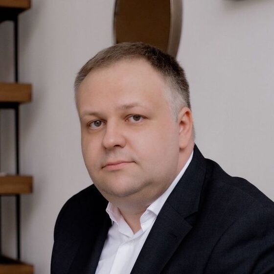 Василий, аналитик